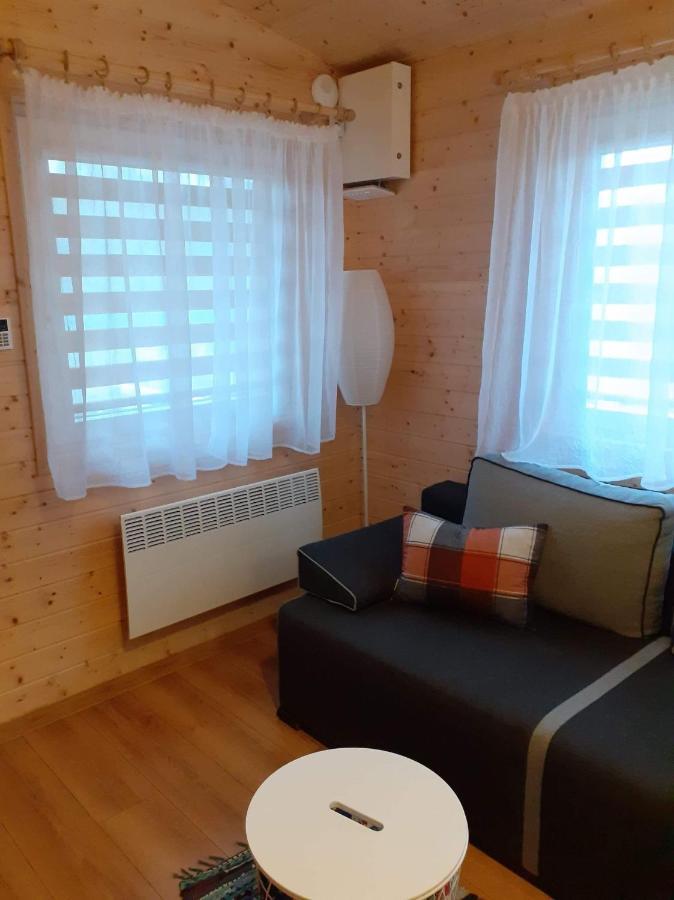 Przy Jeziorze Wejsuny Holiday home *